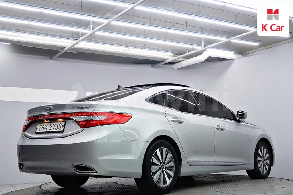 KMHFG413BFA008735 2015 HYUNDAI GRANDEUR HG AZERA PREMIUM-2