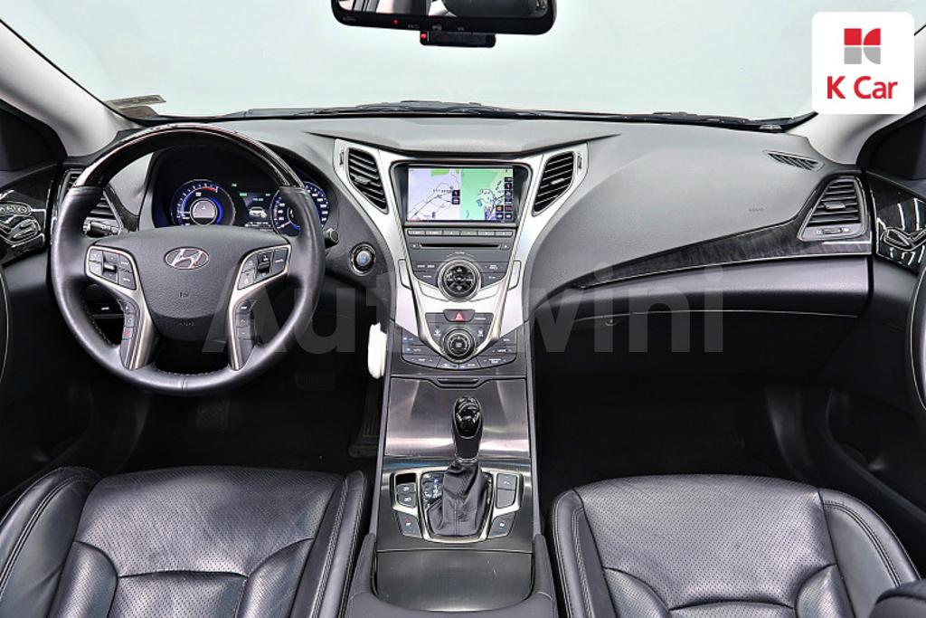2015 HYUNDAI GRANDEUR HG AZERA PREMIUM - 9