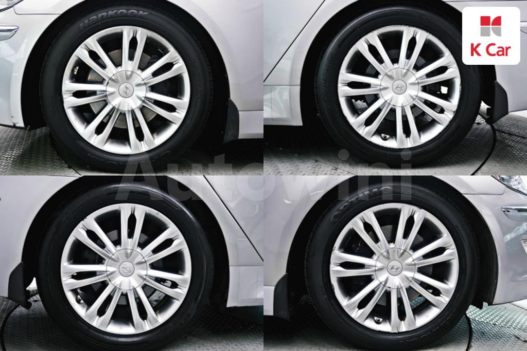 KMHGC4DDXCU182664 2012 HYUNDAI GENESIS-4
