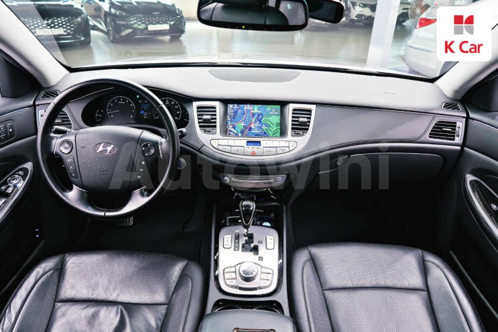2012 HYUNDAI GENESIS - 8