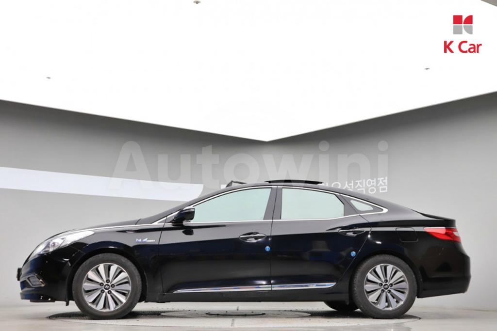 KMHFG413BFA012443 2015 HYUNDAI GRANDEUR HG AZERA PREMIUM-2