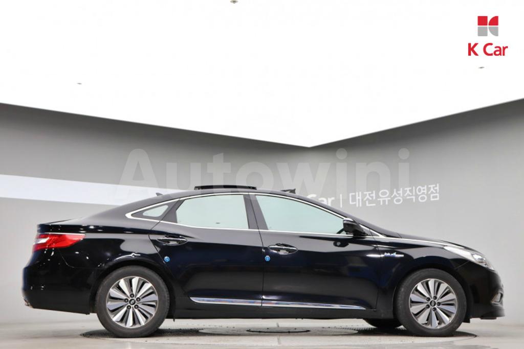 KMHFG413BFA012443 2015 HYUNDAI GRANDEUR HG AZERA PREMIUM-4
