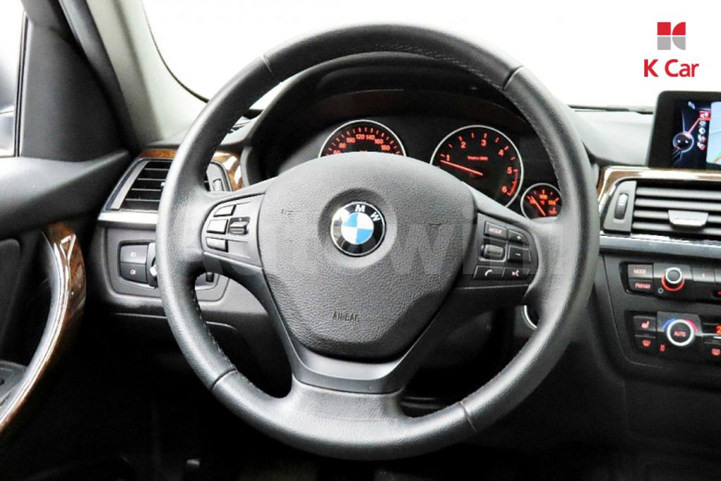 2015 BMW 3 SERIES F30  320D - 10