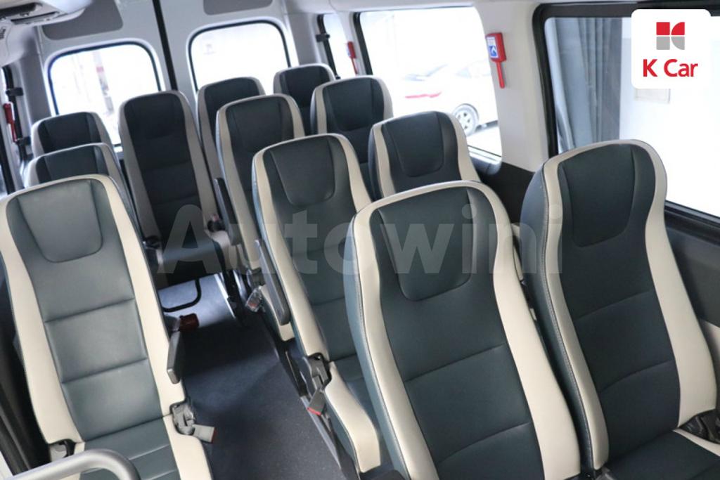 2020 HYUNDAI SOLATI 15 SEATS - 17