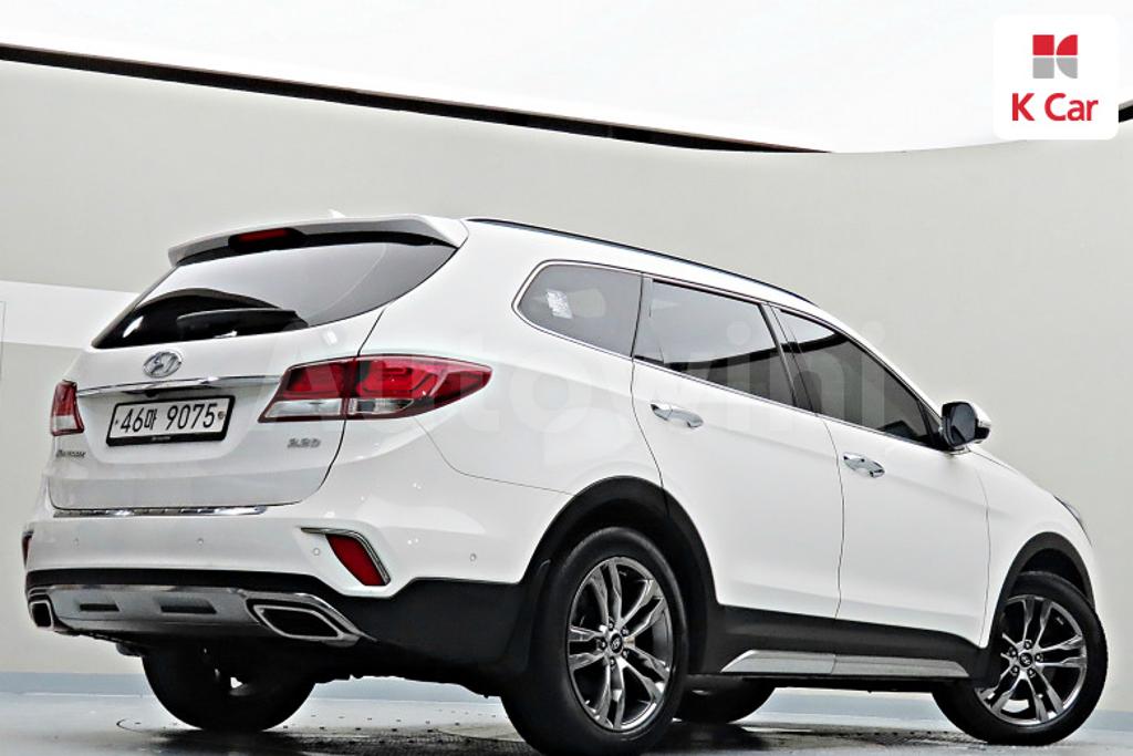 KMHSR81XBJU269195 2018 HYUNDAI  MAXCRUZ DIESEL 2.2 2WD-3