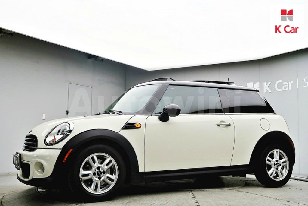 WMWSU3C58BT091443 2011 MINI COOPER BASIC-4