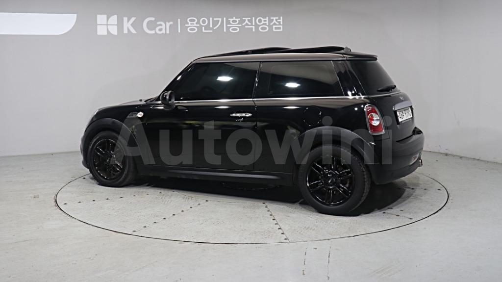 2012 MINI COOPER D - 6