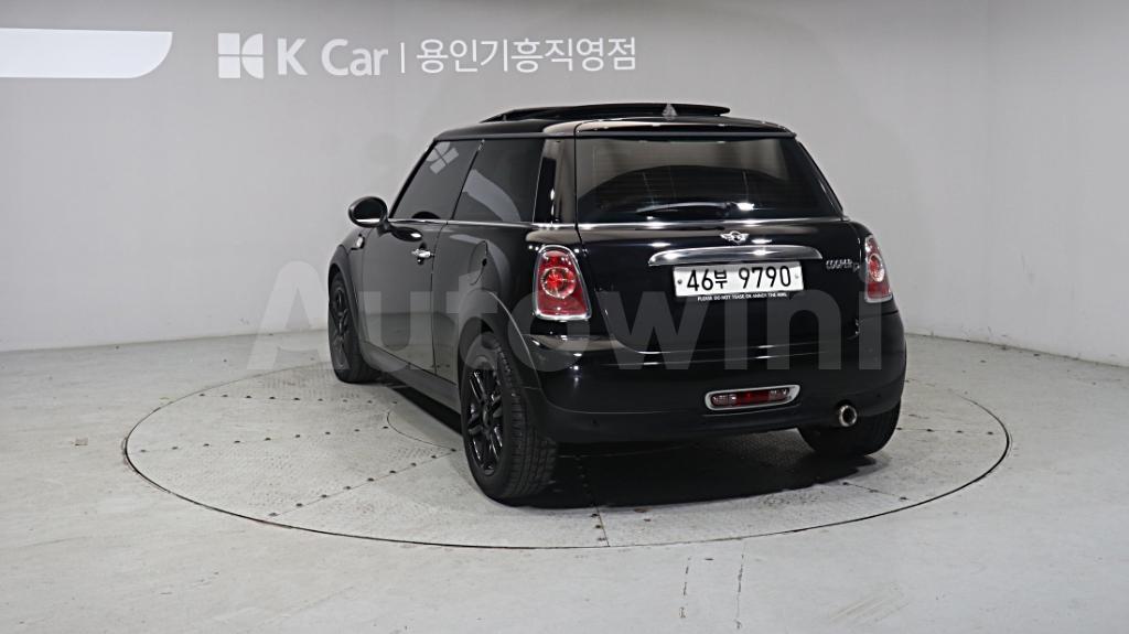 2012 MINI COOPER D - 8
