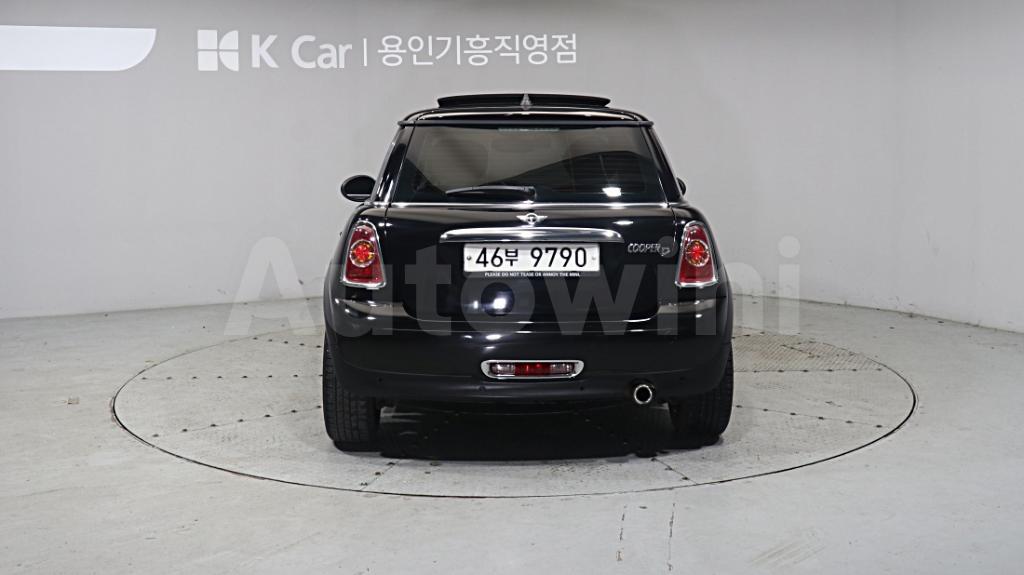 2012 MINI COOPER D - 9