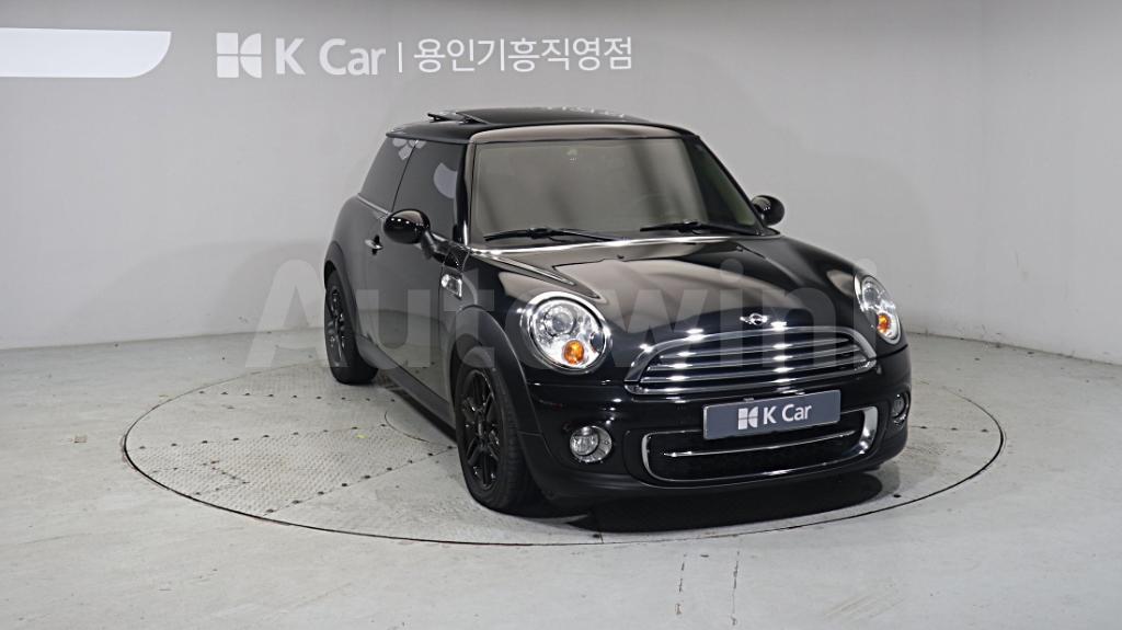 2012 MINI COOPER D - 13