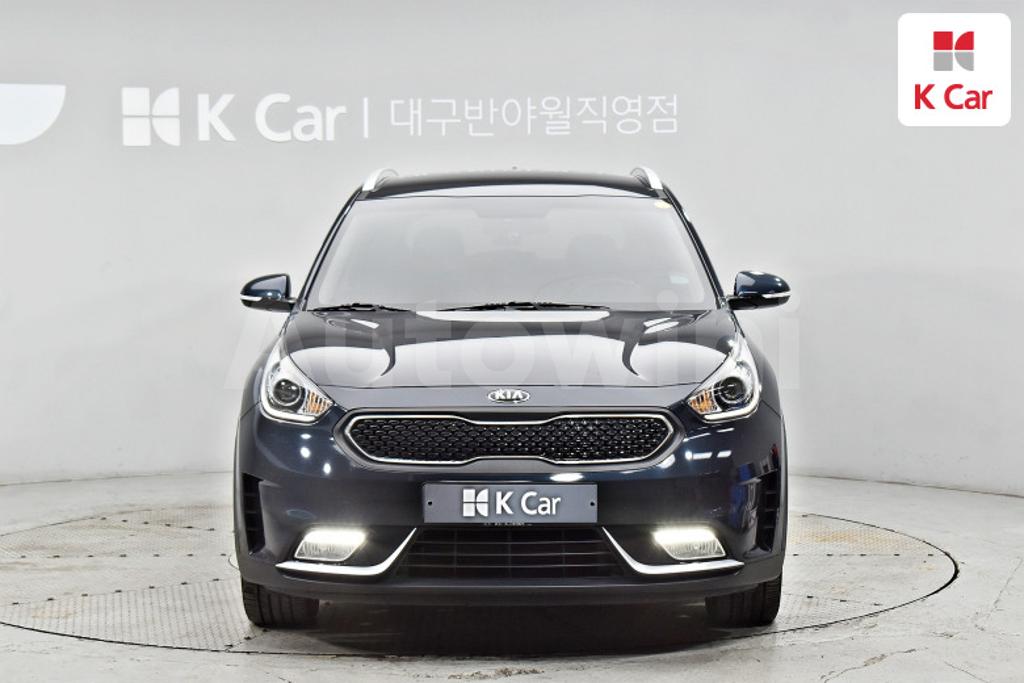 KNACB81CGHA038613 2017 KIA NIRO PRESTIGE-4