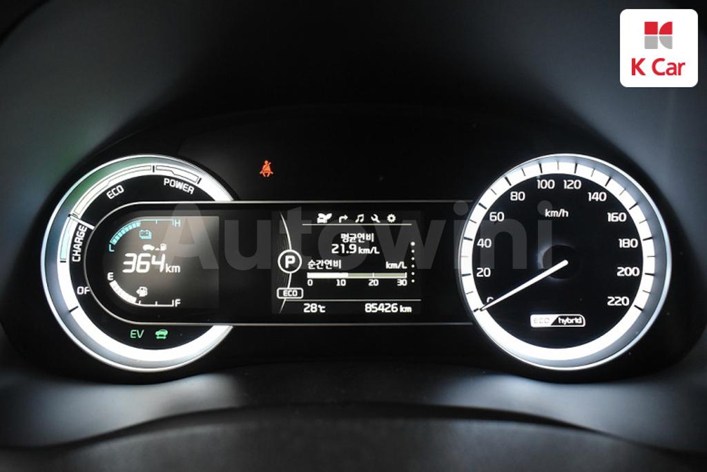 2017 KIA NIRO PRESTIGE - 7