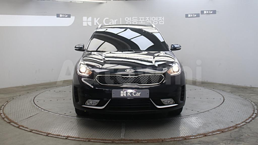2017 KIA NIRO PRESTIGE - 14