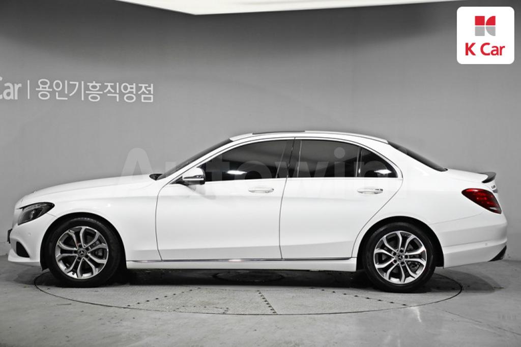 WDDWF4CB7HF508901 2017 MERCEDES BENZ C CLASS W205 C200 AVANT-GRADE-2