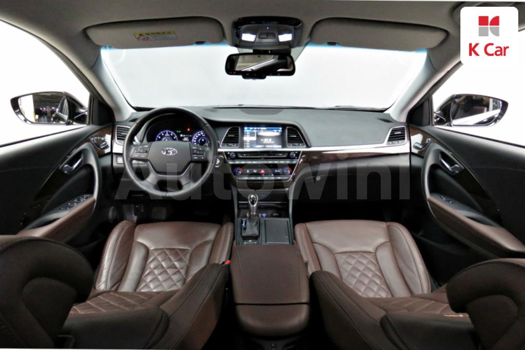 KMHFM411BHA013991 2017 HYUNDAI ASLAN G300 EXCLUSIVE-5