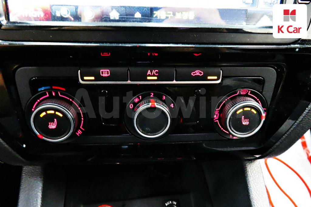2015 VOLKSWAGEN  JETTA 2.0 TDI BLUE-MOTION - 17