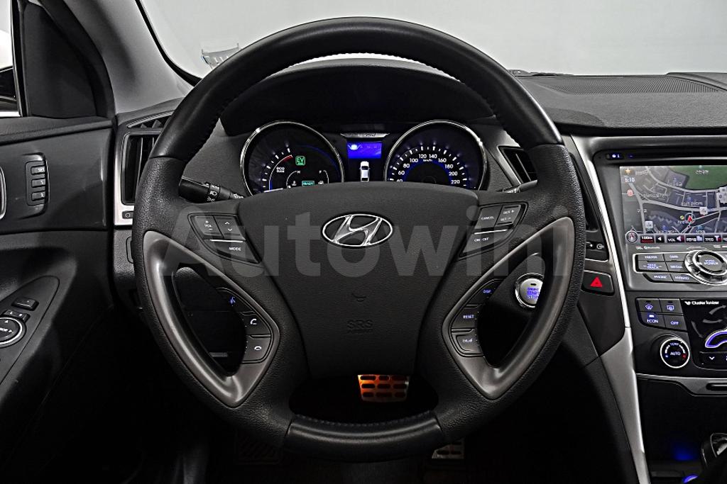 2012 HYUNDAI SONATA HYBRID 2.0 - 29