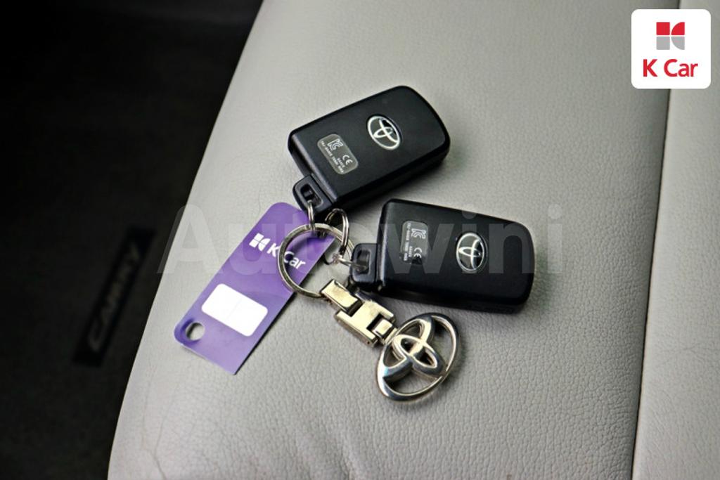 2013 TOYOTA  CAMRY 2.5 XLE - 16