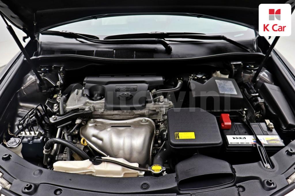 2013 TOYOTA  CAMRY 2.5 XLE - 19