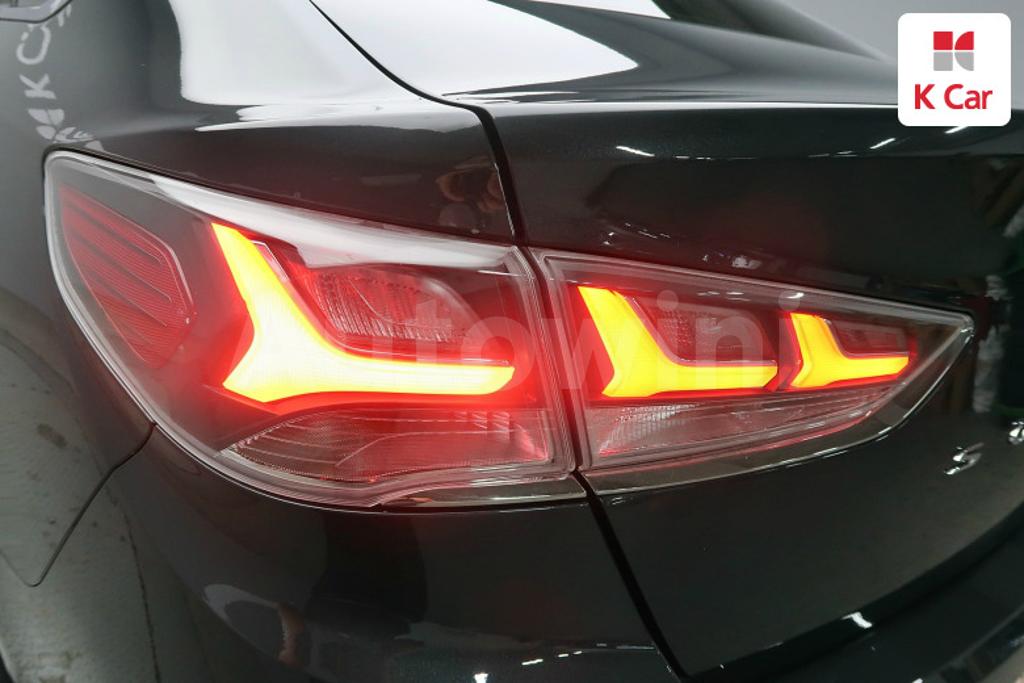 2019 HYUNDAI SONATA RISE HYBRID PREMIUM - 19
