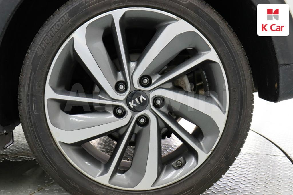KNACB81CGJA152151 2018 KIA NIRO PRESTIGE-4