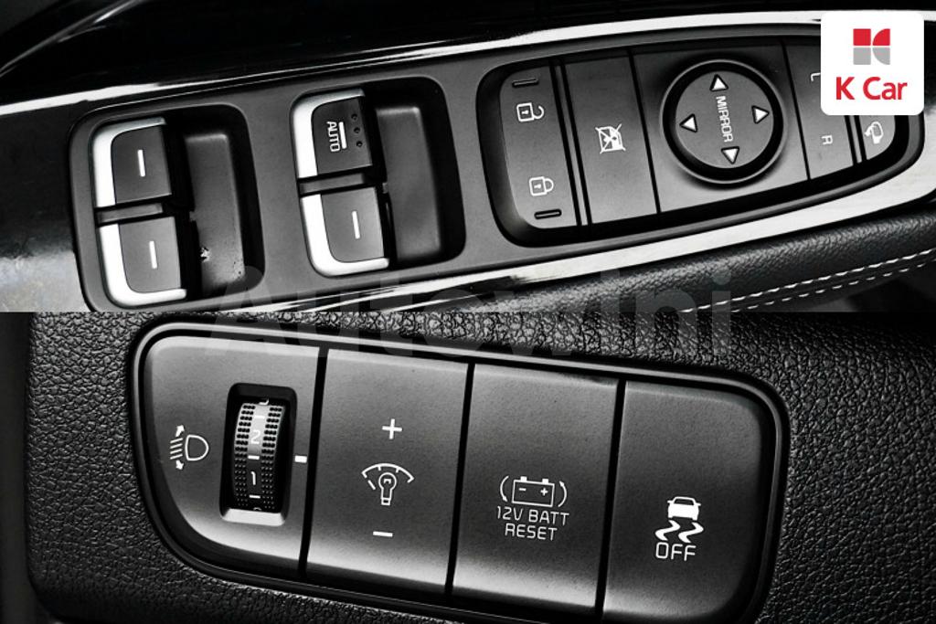 2018 KIA NIRO PRESTIGE - 12