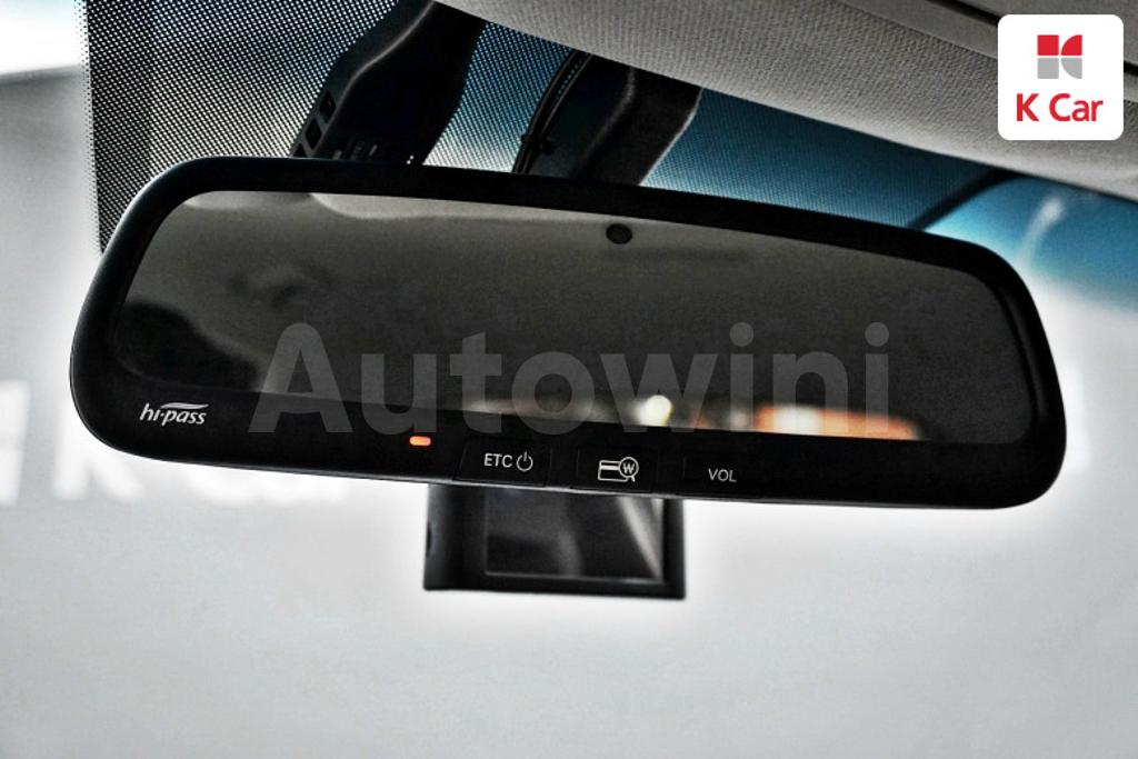 2018 KIA NIRO PRESTIGE - 16