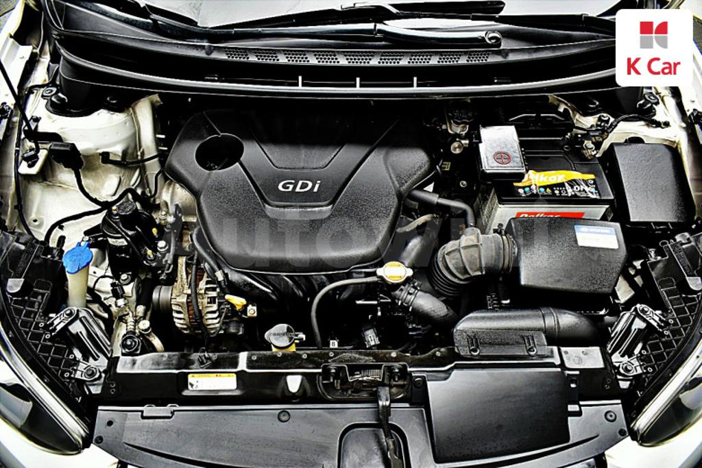 2010 HYUNDAI AVANTE MD ELANTRA M16 GDI PREMIER - 8