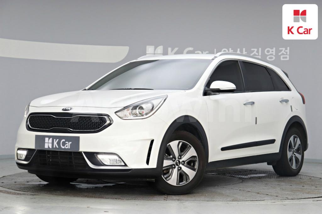 KNACB81CGJA090714 2018 KIA NIRO PRESTIGE-0