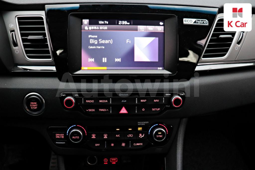 2018 KIA NIRO PRESTIGE - 9