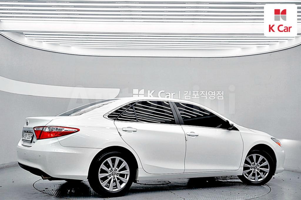 4T1BF1FK0HU755946 2017 TOYOTA  CAMRY 2.5 XLE-3