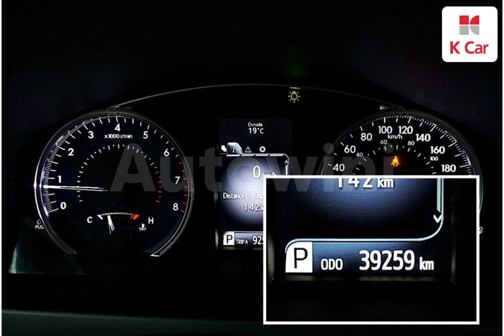2017 TOYOTA  CAMRY 2.5 XLE - 7