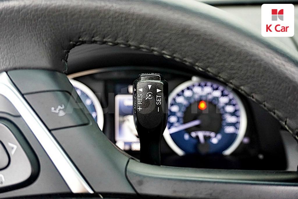 2017 TOYOTA  CAMRY 2.5 XLE - 14