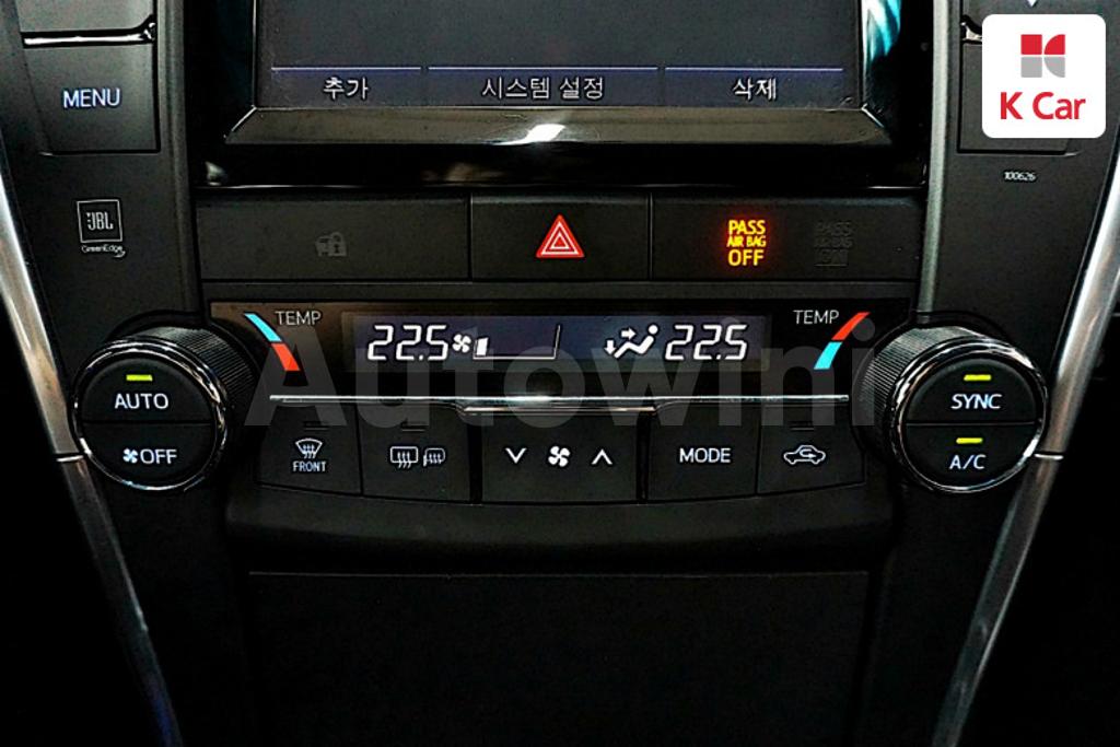2017 TOYOTA  CAMRY 2.5 XLE - 15