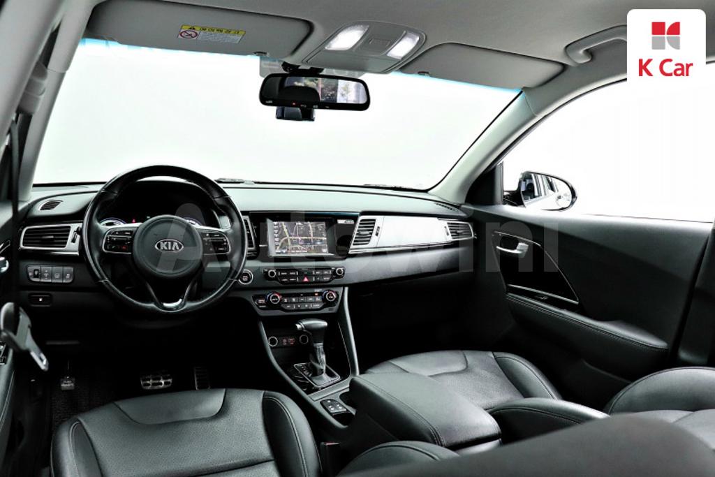 2018 KIA NIRO PRESTIGE - 13