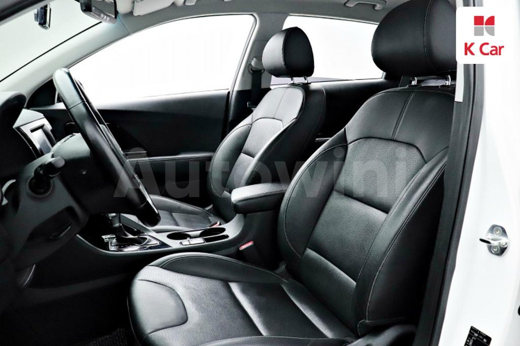 2018 KIA NIRO PRESTIGE - 14