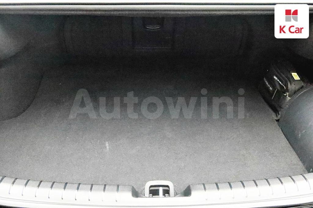 2019 HYUNDAI GRANDEUR IG HYBRID AZERA EXCLUSIVE - 19