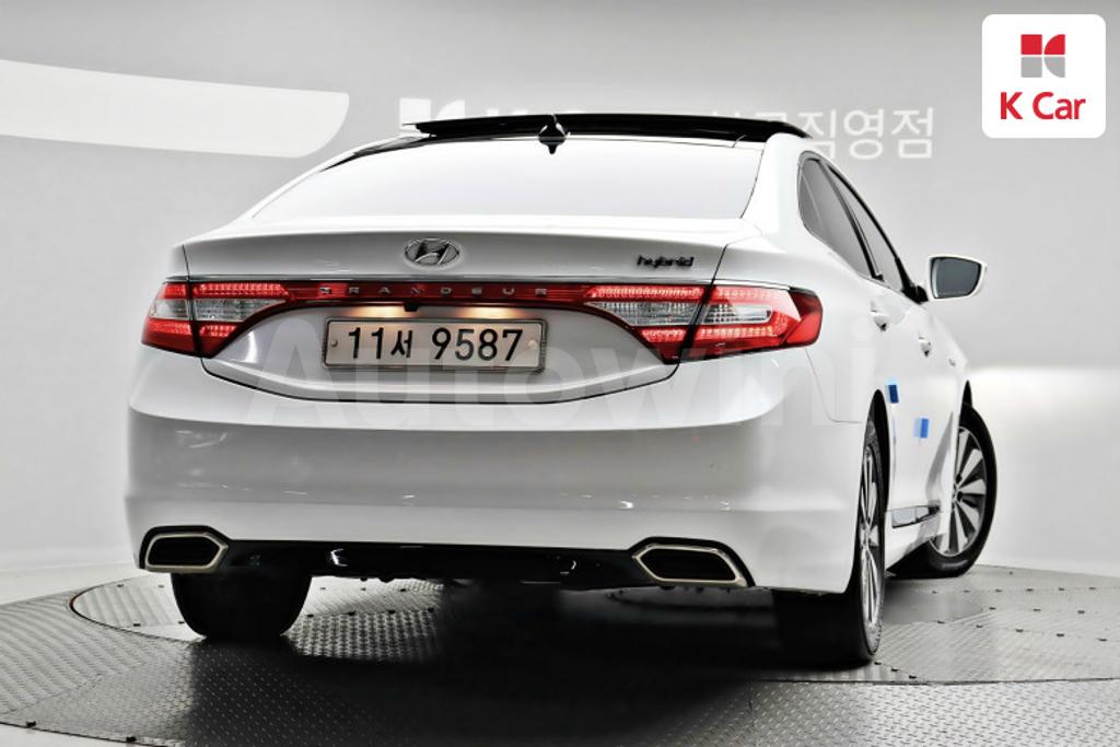 KMHFG413BGA021588 2016 HYUNDAI GRANDEUR HG AZERA PREMIUM-1