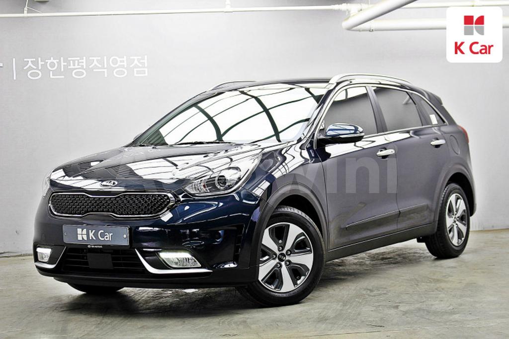 KNACB81CGJA161071 2018 KIA NIRO PRESTIGE-0