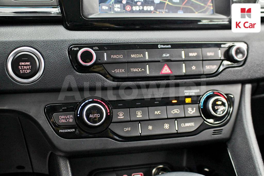 2018 KIA NIRO PRESTIGE - 13