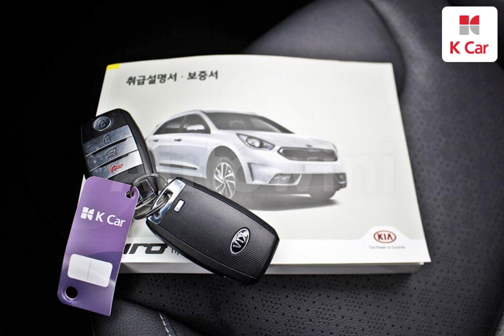 2018 KIA NIRO PRESTIGE - 18