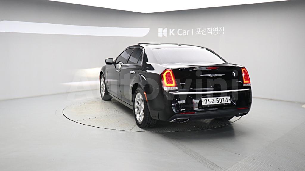 2016 CHRYSLER  300C 3.6 AWD - 8