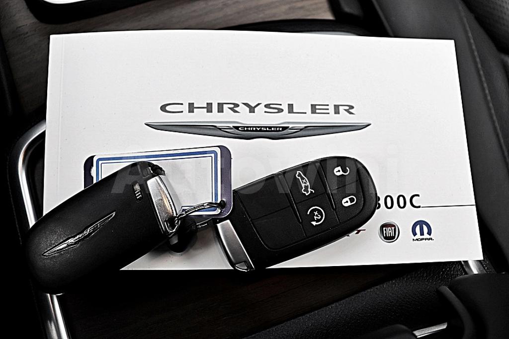 2016 CHRYSLER  300C 3.6 AWD - 15