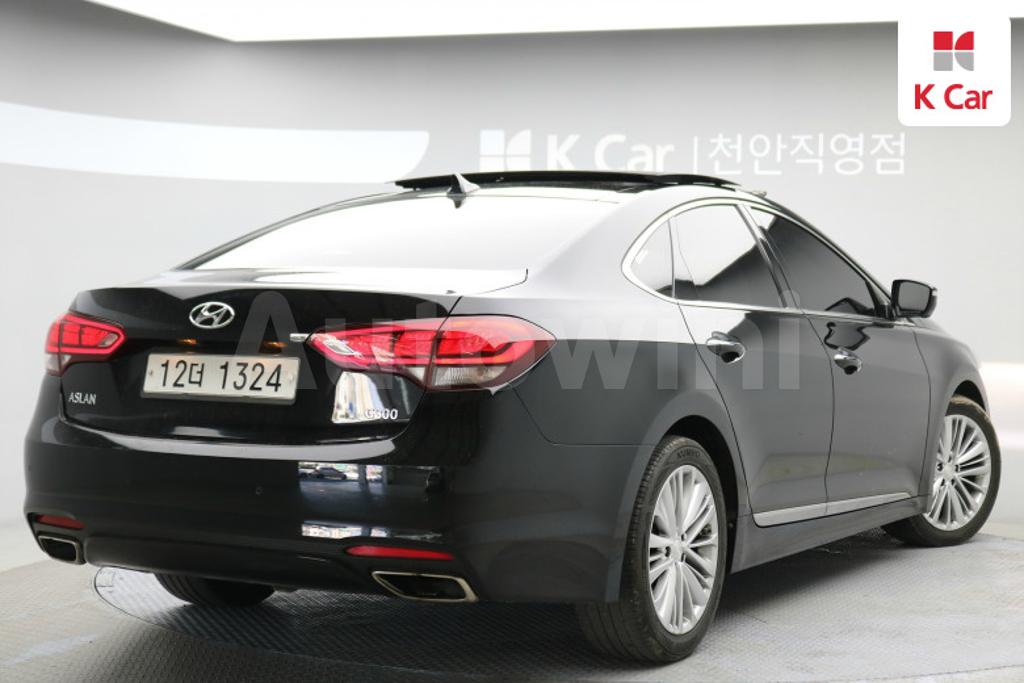 KMHFM411BFA006651 2015 HYUNDAI ASLAN G300 MORDERN-2