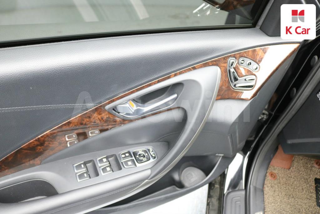 KMHFM411BFA006651 2015 HYUNDAI ASLAN G300 MORDERN-5