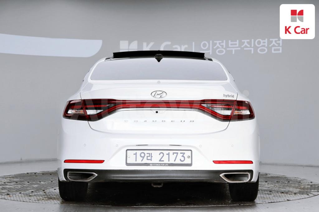KMHF2413BJA008874 2018 HYUNDAI GRANDEUR IG HYBRID AZERA EXCLUSIVE-3