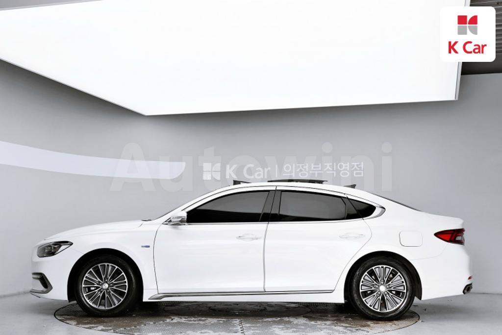 KMHF2413BJA008874 2018 HYUNDAI GRANDEUR IG HYBRID AZERA EXCLUSIVE-4