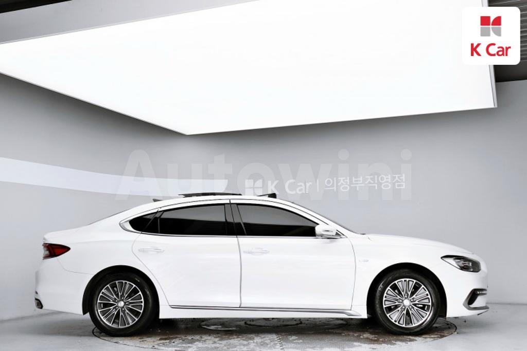 KMHF2413BJA008874 2018 HYUNDAI GRANDEUR IG HYBRID AZERA EXCLUSIVE-5