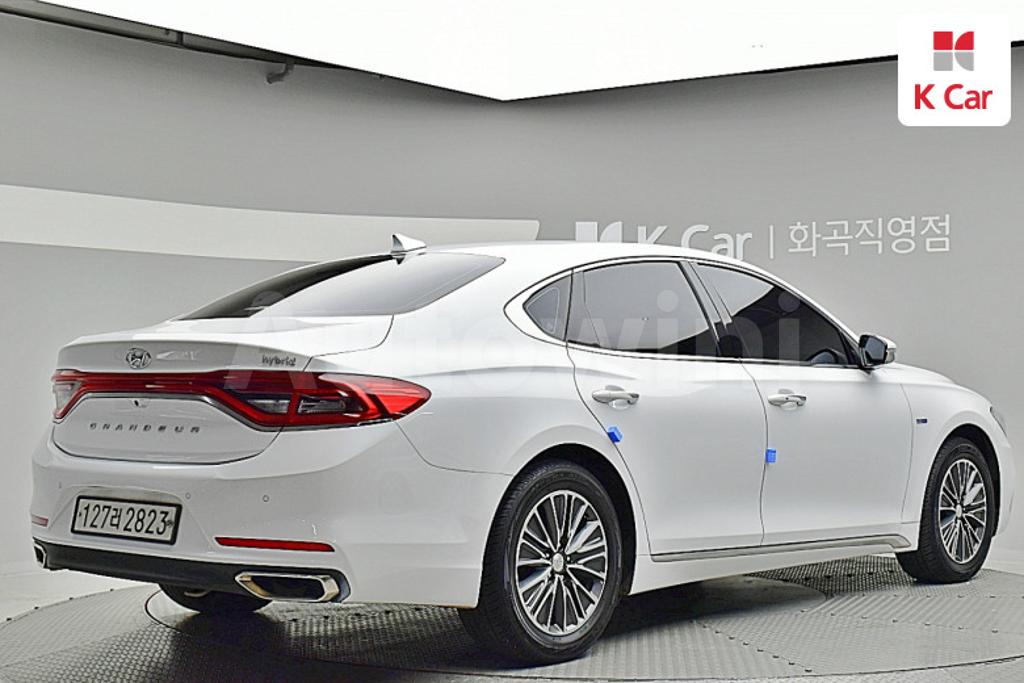 KMHF2413BKA066212 2019 HYUNDAI GRANDEUR IG HYBRID AZERA EXCLUSIVE-4