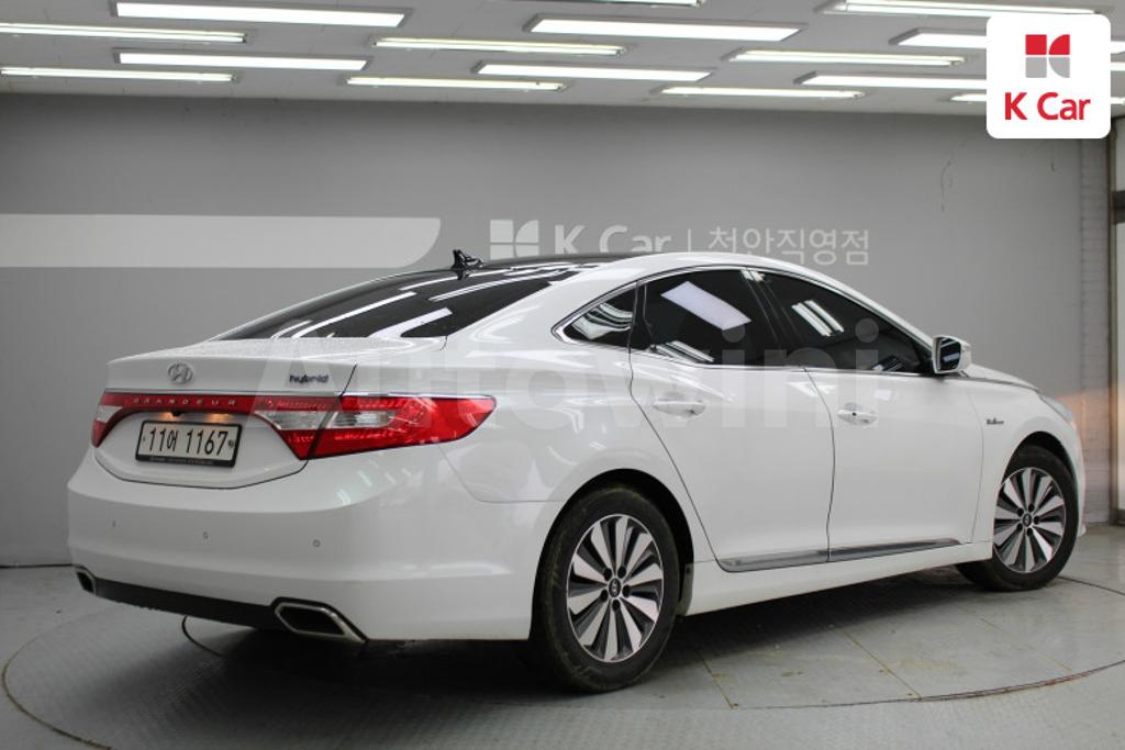 KMHFG413BGA017788 2016 HYUNDAI GRANDEUR HG AZERA PREMIUM-3